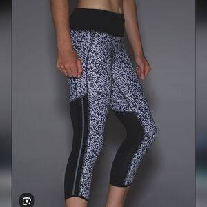 Lululemon Pace Pusher Crop Leggings - Size 8